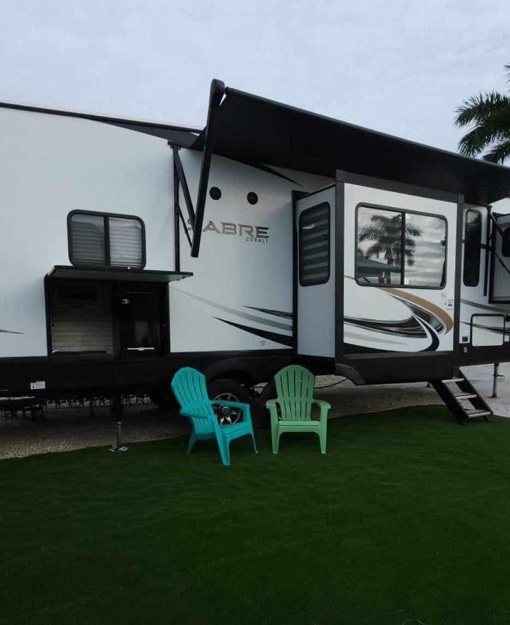 Villa So "Time To Wander" Pet Friendly And Free Early Check-In! Fort Myers Esterno foto